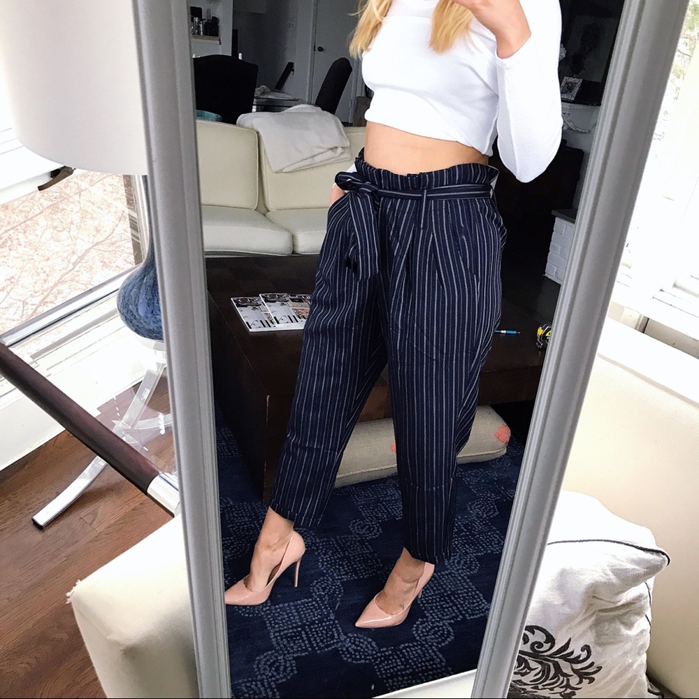 S/1️⃣2️⃣ - Dark Blue/White Stripe Baggy Pants! 💙 - Picture 4 of 8